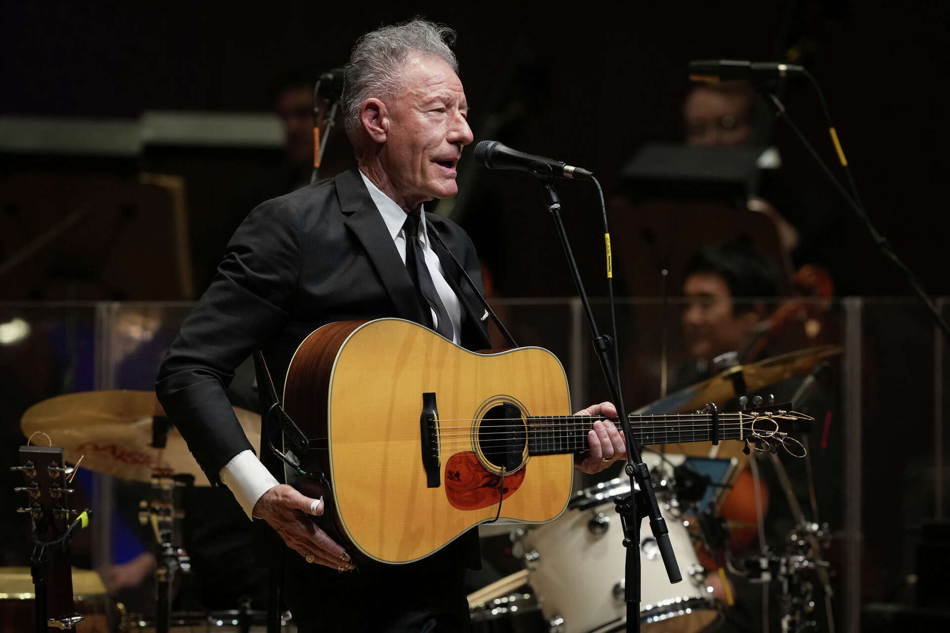 Lyle Lovett performing live on stage